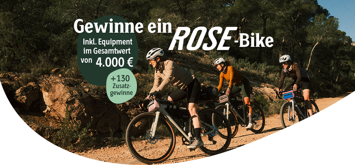 Radfahrer auf einem Waldweg mit Text 'Gewinne ein ROSE-Bike inklusive Equipment im Gesamtwert von 4.000 Euro plus 130 Zusatzgewinne'